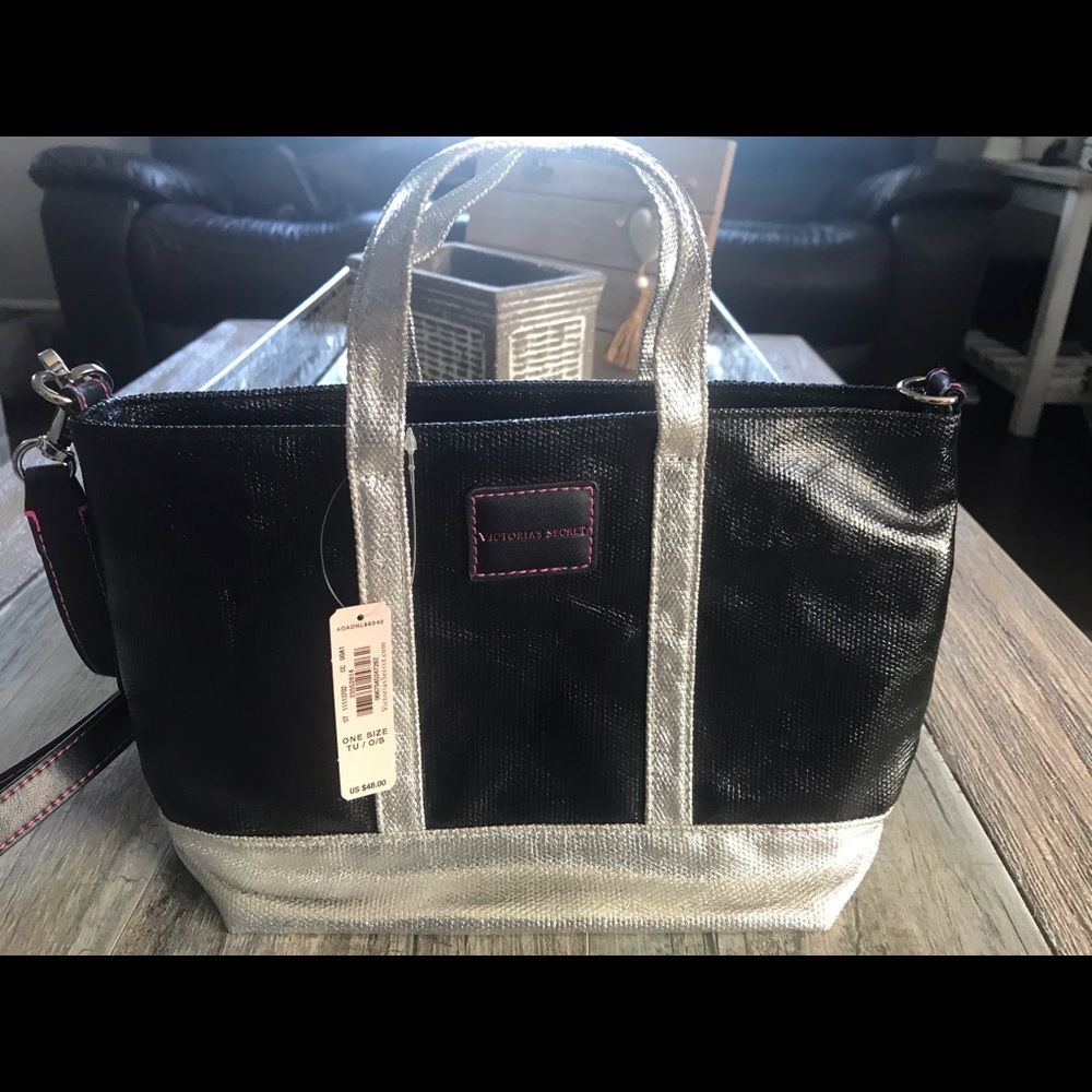 NWT Victoria’s Secret Utility Bag